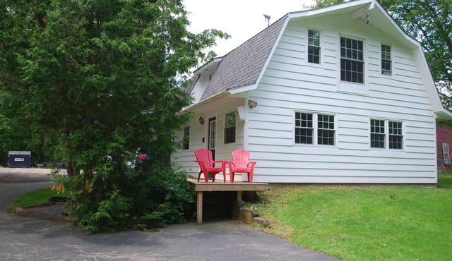 Carriage House - Just Renovated
