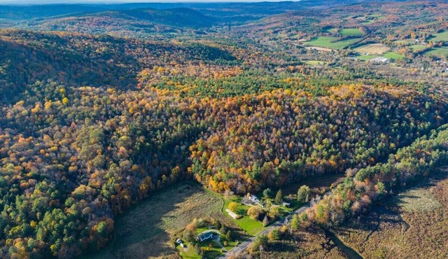 Carriage house suite in heart of the Berkshires