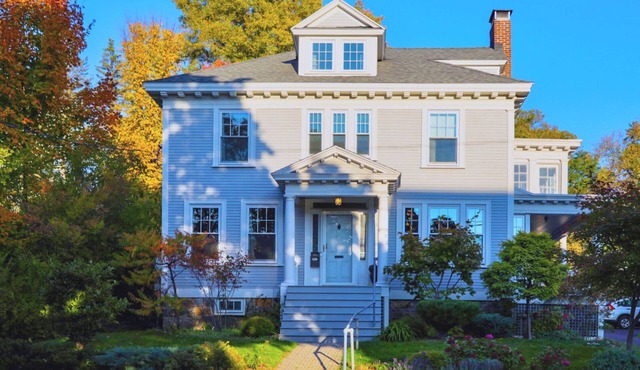 Centrally located, a Beautiful Landmark House for an ideal Family Getaway!