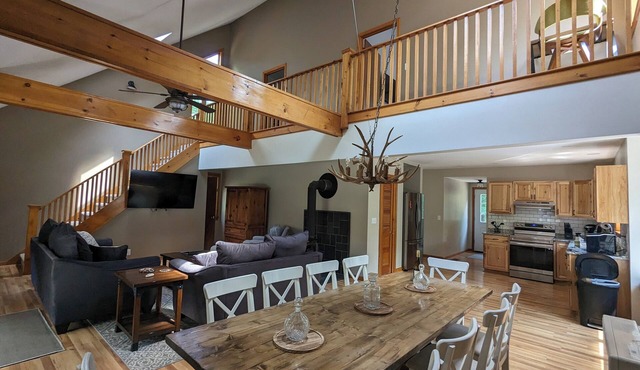 Centrally located getaway in the heart of New Hampshire for all seasons!
