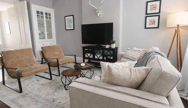 Charlestown Gem - Historic and Central Boston location, perfect for walking