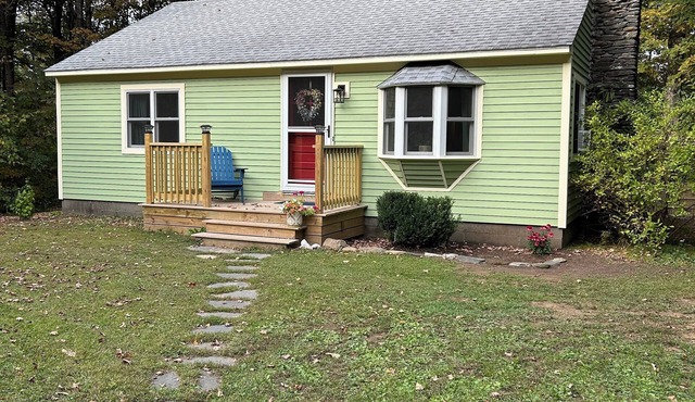 Charming 2-bedroom house in beautiful countryside of Cummington, Ma