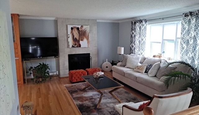 Charming 3-bedroom house with WiFi, AC in delightful Waterbury