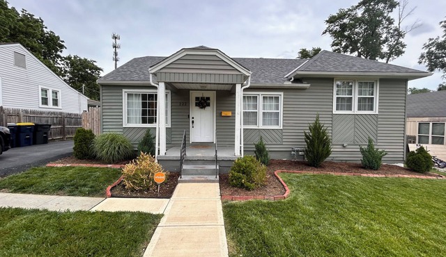 Charming 3-bedroom house with great backyard in Kansas City