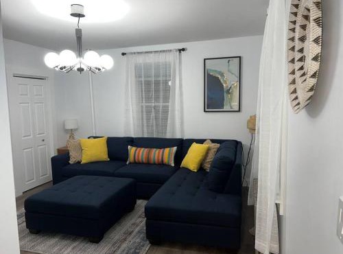Charming 3BR, 1BA Near Heart of Boston!