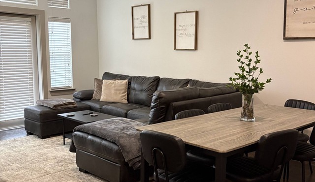 Charming bed & breakfast with Canalside view