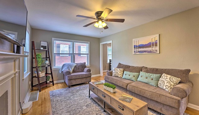 Charming Charleston Home w/Yard & Fire Pit!