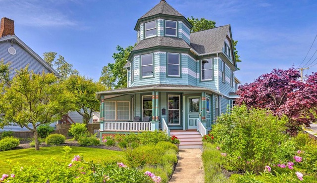 Charming Greenport Gem 1, 1 Mile to Ferry!