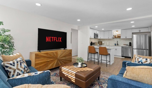 Charming & Newly Renovated Apartment