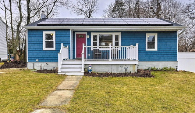 Charming Rocky Point Home ~ 1 Mi to Beach!