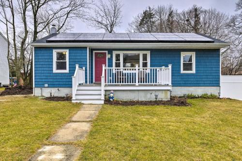 Charming Rocky Point Home ~ 1 Mi to Beach!