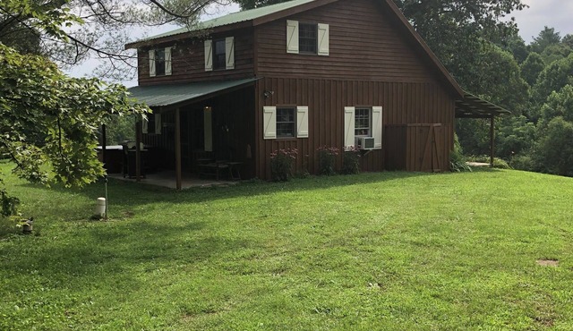 Christmas Cabin in Hocking Hills