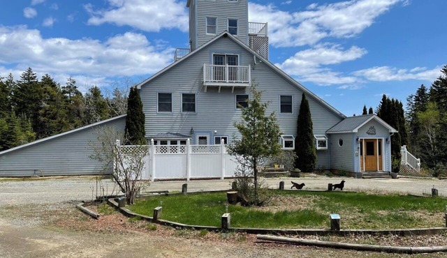 Christmas Cove Inn