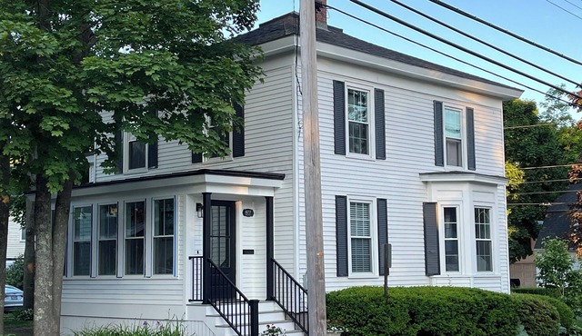Circa 1850 Federal - 3 Bedroom 2 Bath Home In The Heart of Bath, Maine.