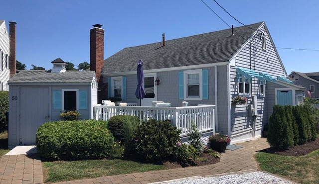 Classic Cottage in Best Private Community in Old Lyme CT.