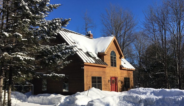 Classic Post & Beam w/ Hot Tub, Sauna, & More!