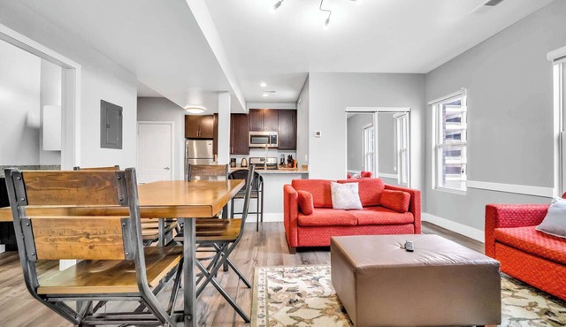 Cle Suites 2BR/1BA | 5 min Walk to Cle Clinic #14