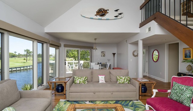 Close to Beach! Professionally Decorated! Pet Friendly! Amenity Cards!