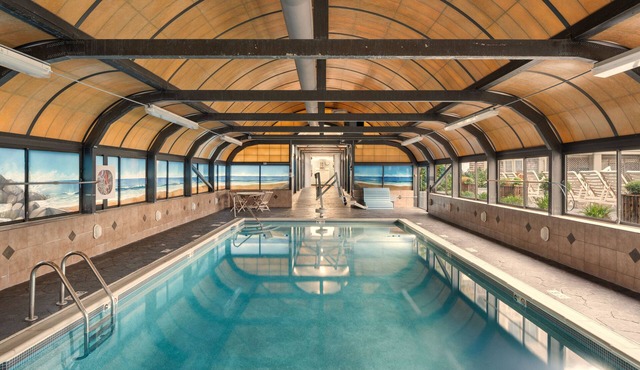 Club Wyndham Newport Onshore