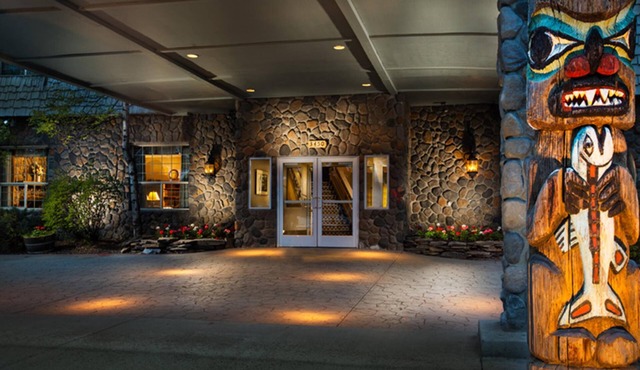 Coast Inn at Lake Hood