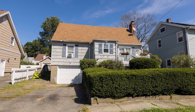 Coastal 5BR Home in Milford CT – Family-Friendly, Stylish & Close to Beaches