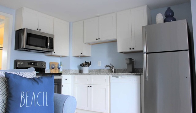 Coastal Condo with Pool at Wells Beach