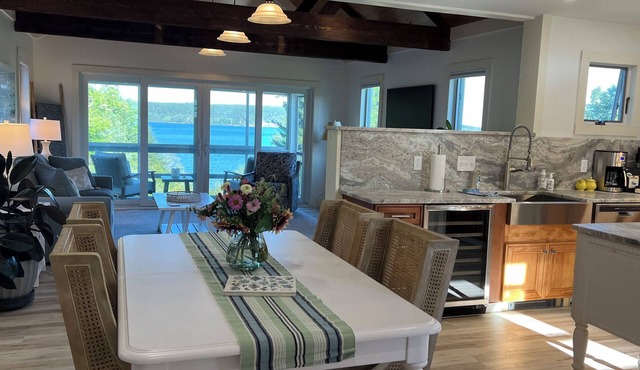 Coastal Getaway near Acadia 3BR/3BA with Ocean Views, Beach Access and Sleeps 6!