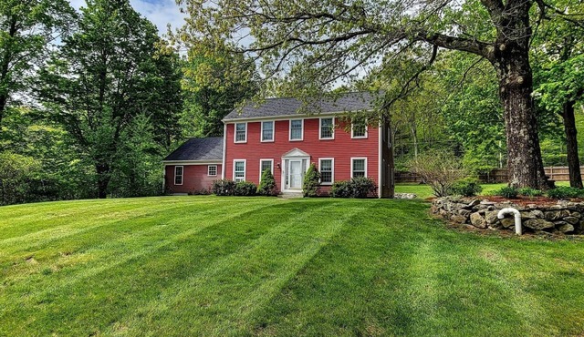 Cobb Meadow House - Cozy 5 Bedroom New England home in The Monadnock Region