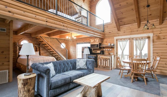 Coblentz Country Lodge by Amish Country Lodging