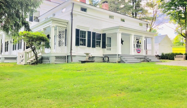 Collins Estate East Wing Efficiency 2 bed 2 bath, AC, in Lagrangeville, NY