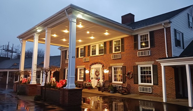 Colonial Inn Seekonk