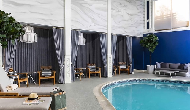 Comfort and Convenience, with Onsite Parking, Near Rosecliff Mansion