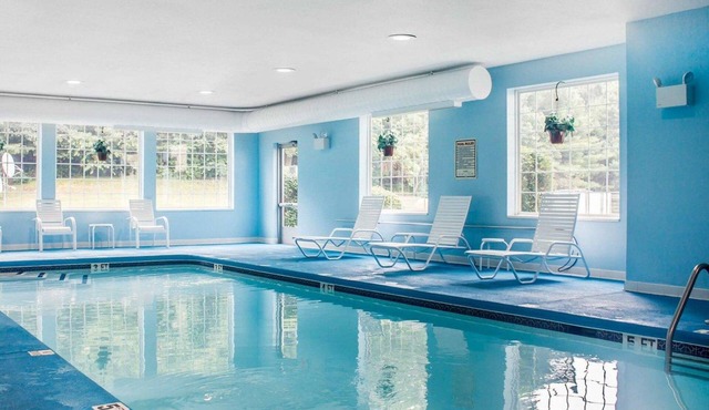 Comfort Inn & Suites Dayville - Killingly Industrial Park