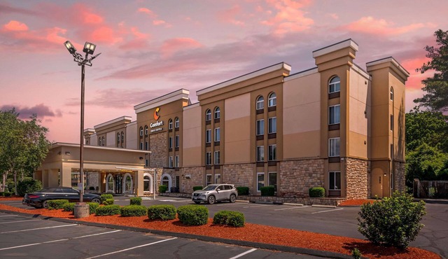 Comfort Inn & Suites East Hartford - Hartford