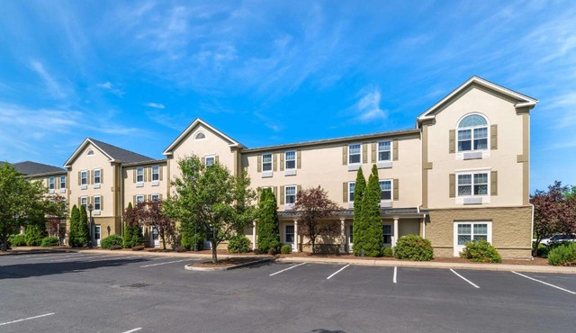 Comfort Inn & Suites Hadley - Amherst
