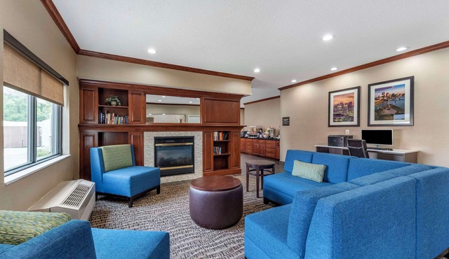 Comfort Inn & Suites Middletown - Franklin