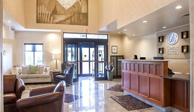 Comfort Suites West Warwick - Providence