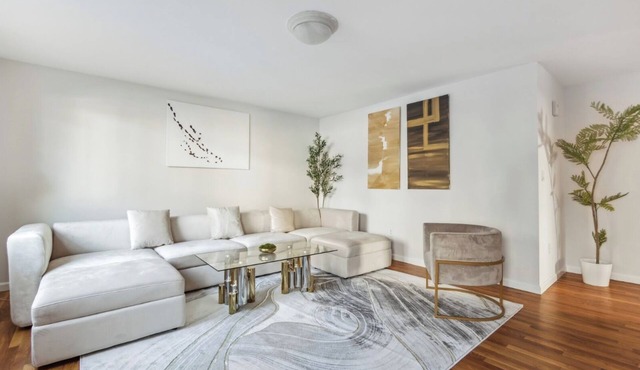 Comfortable 3BR Complimentary Parking Minutes from NYC Ideal for Groups