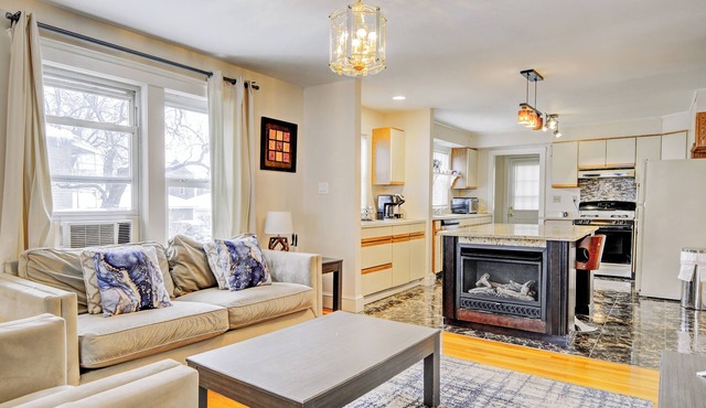Comfortable 3BR Stay with Plenty of Space!