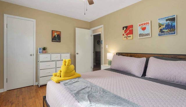 Comfortable 4 Bedroom Retreat with BBQ