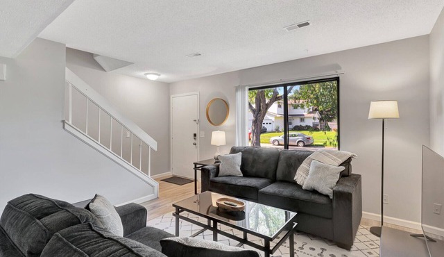 Comfortable Townhome in Southwest Champaign