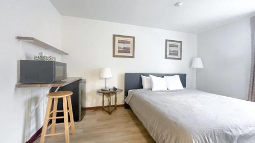 Commons Inn in Halifax