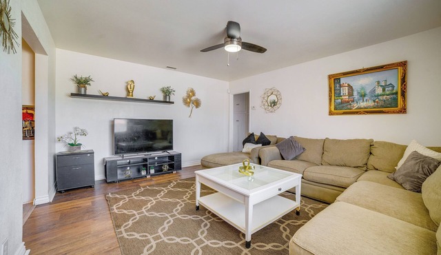 Commuter Friendly! Extended Stay in Riverside