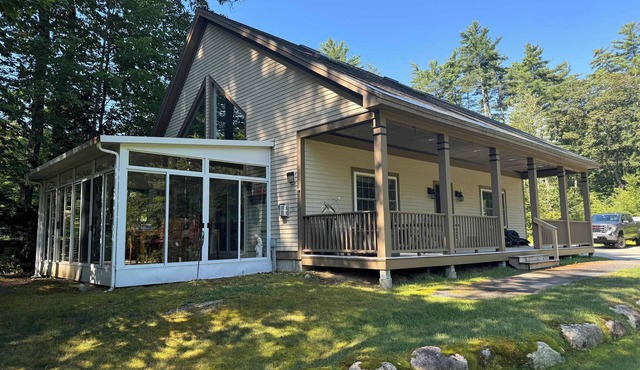 Conway Lake Charm - Beautiful Waterfront Community