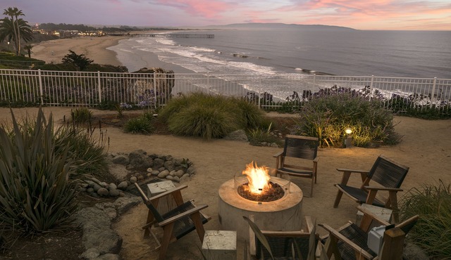 Cottage Inn By The Sea