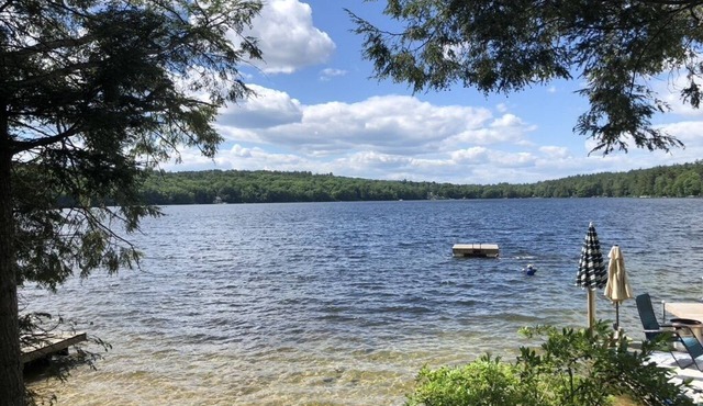Cottage on Laurel Lake, Private lake access, picture perfect sunsets