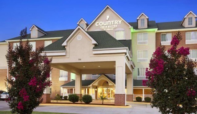 Country Inn & Suites by Radisson, Conway, AR