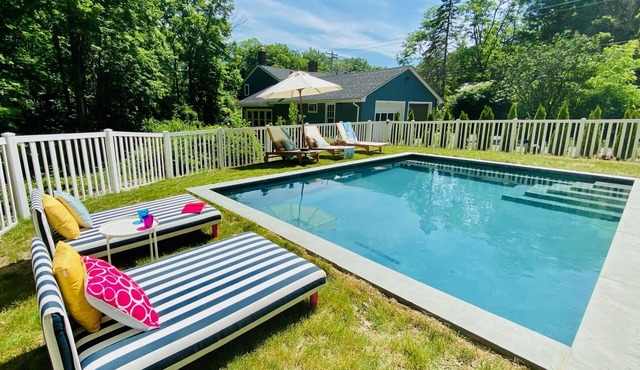Country retreat with pool, brook and waterfall, 2 hours from NYC and Boston