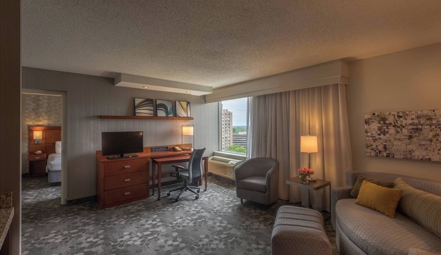 Courtyard by Marriott Bethesda/Chevy Chase