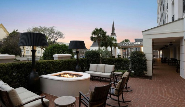 Courtyard by Marriott Charleston Historic District